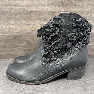 Sheridan Mia Saffron Boots Womens Size 9 (40) Black Floral Leather Ankle Bootie